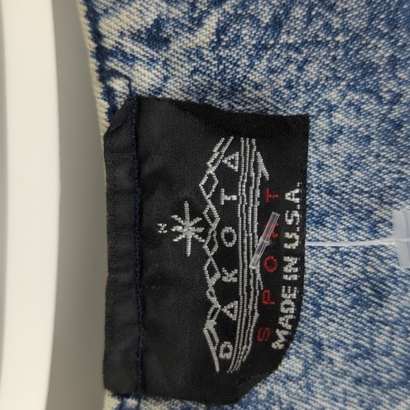 Dakota Vintage Washed Out Jean Vest - Picture 2 of 5